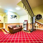 Hotel Sobienie Krolewskie