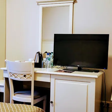 Sobienie Krolewskie Hotel Sobienie Szlacheckie