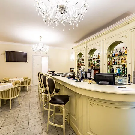 Hotel Sobienie Krolewskie