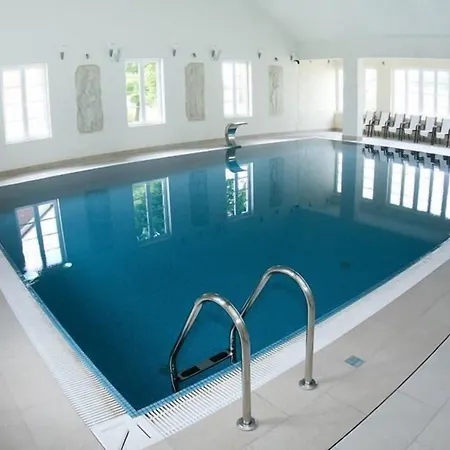 Hotel Sobienie Krolewskie 4*