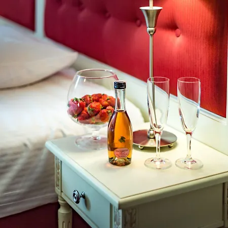 Sobienie Krolewskie Hotel Sobienie Szlacheckie