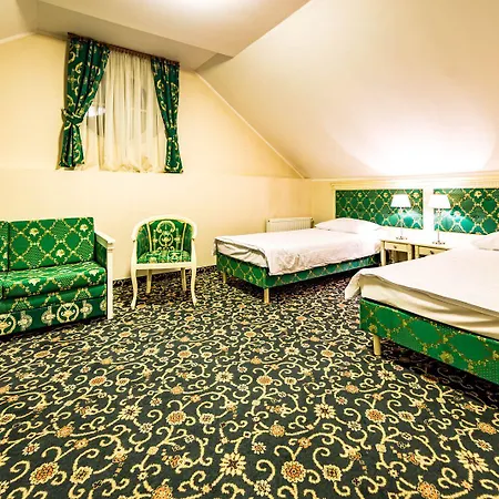 Sobienie Krolewskie Отель 4*