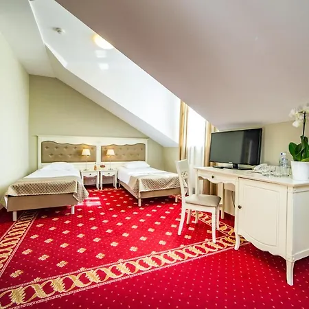 Hotel Sobienie Krolewskie Sobienie Szlacheckie