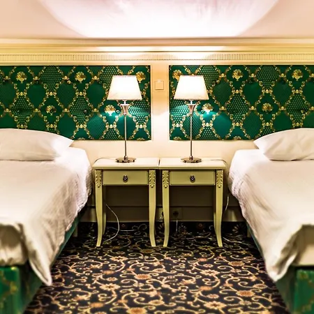 Hotel Sobienie Krolewskie