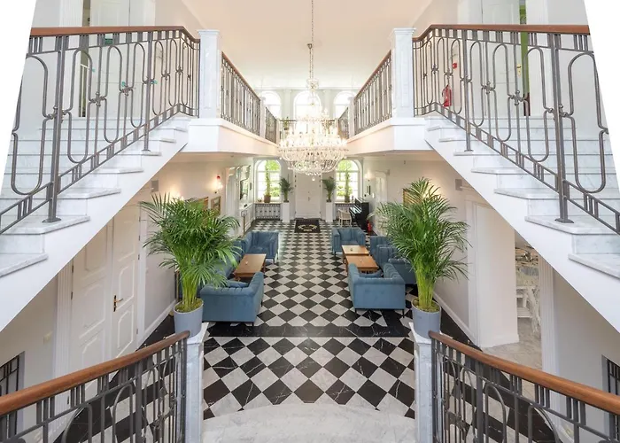 Sobienie Królewskie Hotel 4*