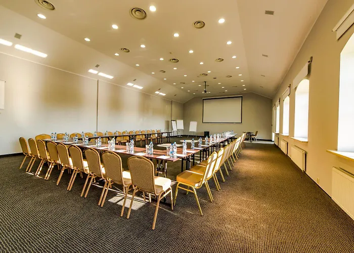 Sobienie Królewskie 4* Sobienie Szlacheckie