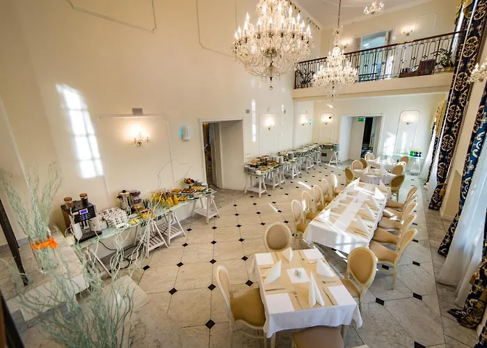 Sobienie Krolewskie Hotel Sobienie Szlacheckie
